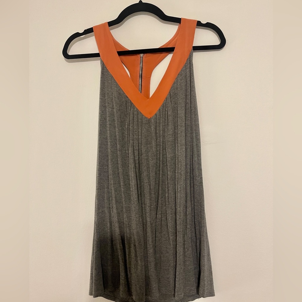 Eight Sixty Grey top with pink/peach trim and T back!